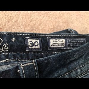 Miss Me signature ankle skinny jeans size 30